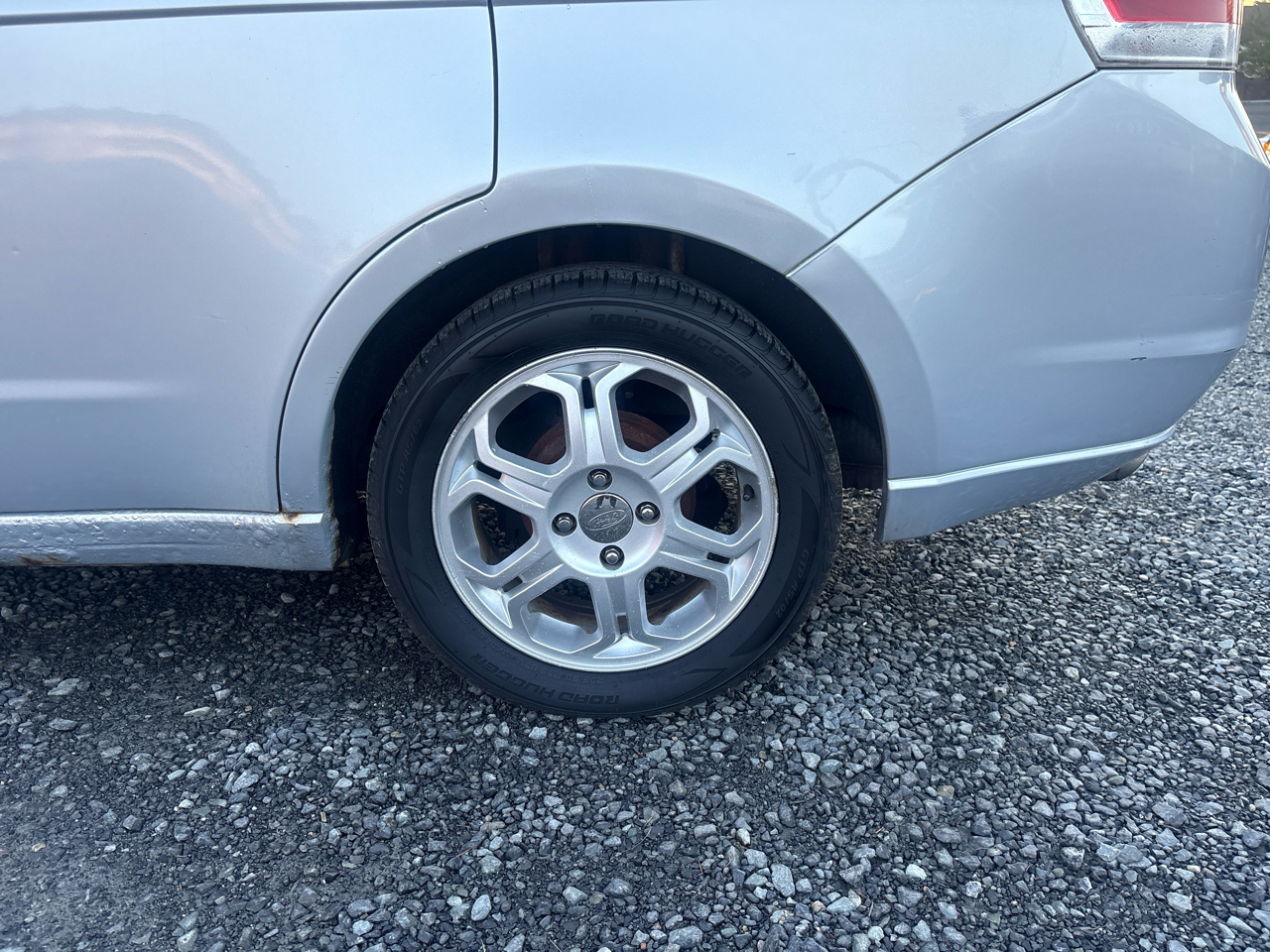 Ford Focus SE Sedan 2008