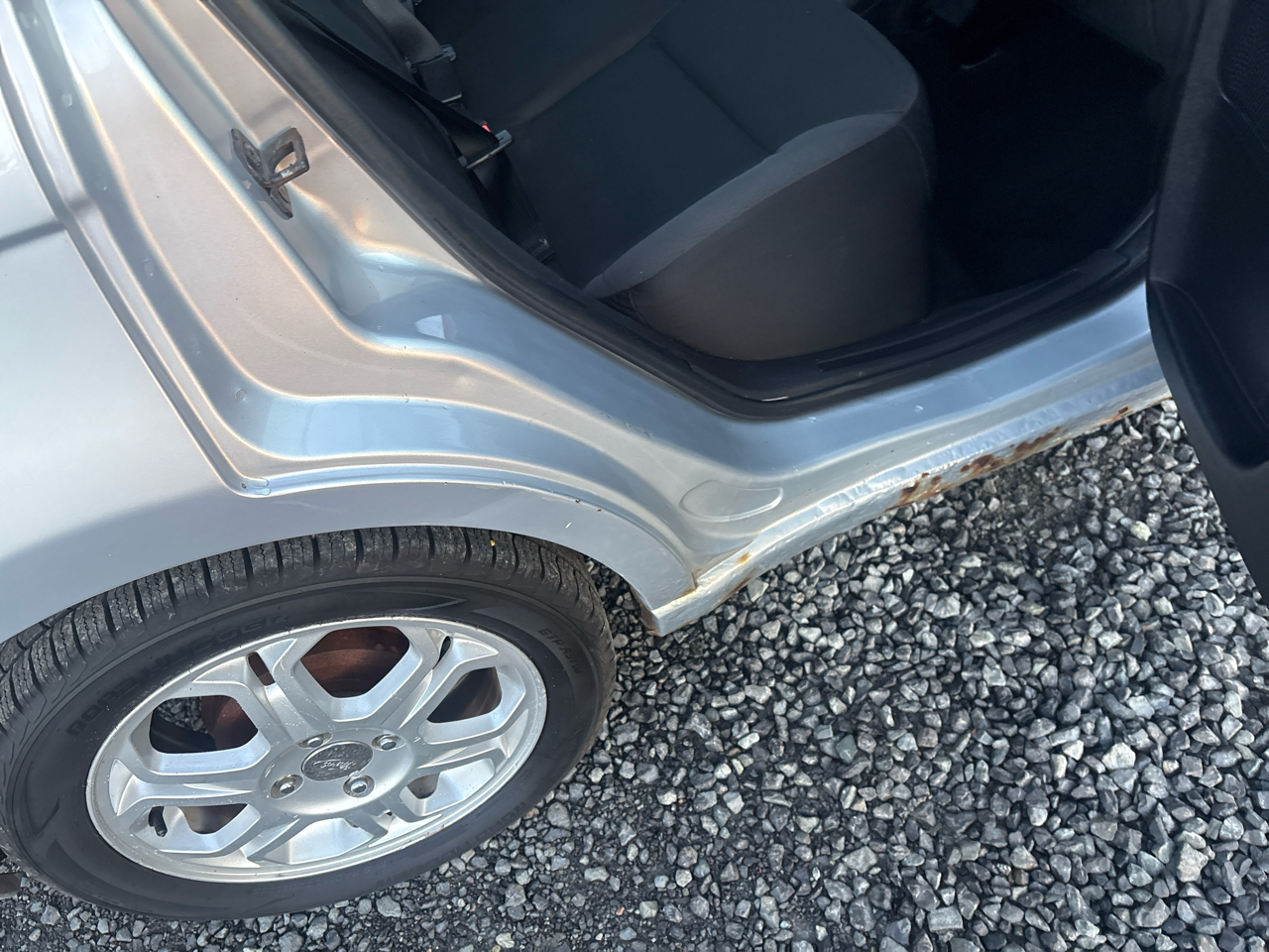 Ford Focus SE Sedan 2008