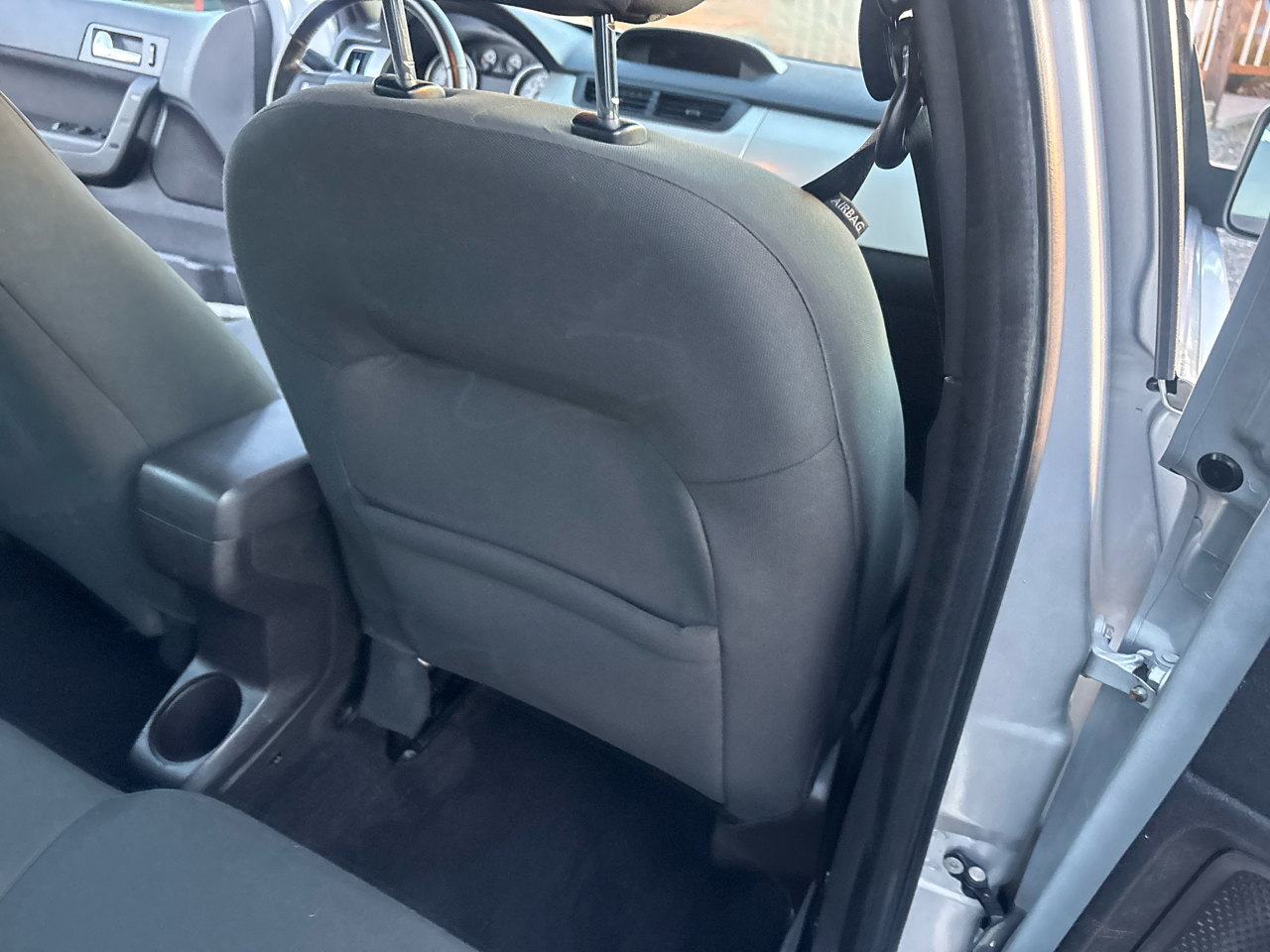 Ford Focus SE Sedan 2008