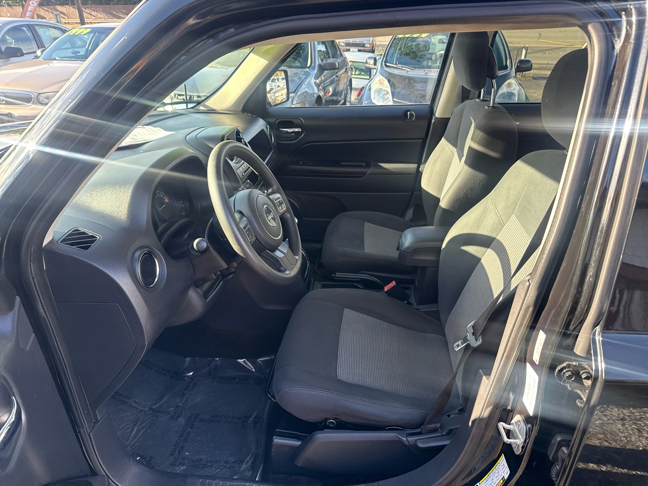 Jeep Patriot Sport 2WD 2014