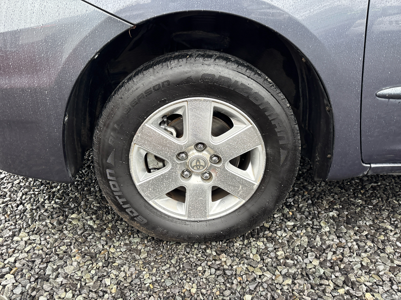 Toyota Sienna LE 7-Passenger 2006