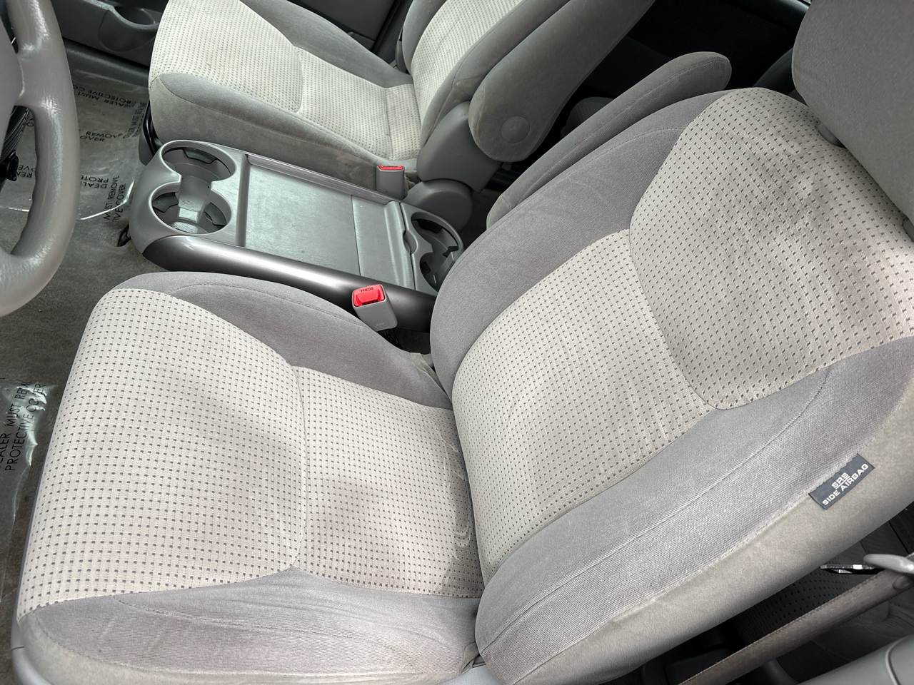 Toyota Sienna LE 7-Passenger 2006