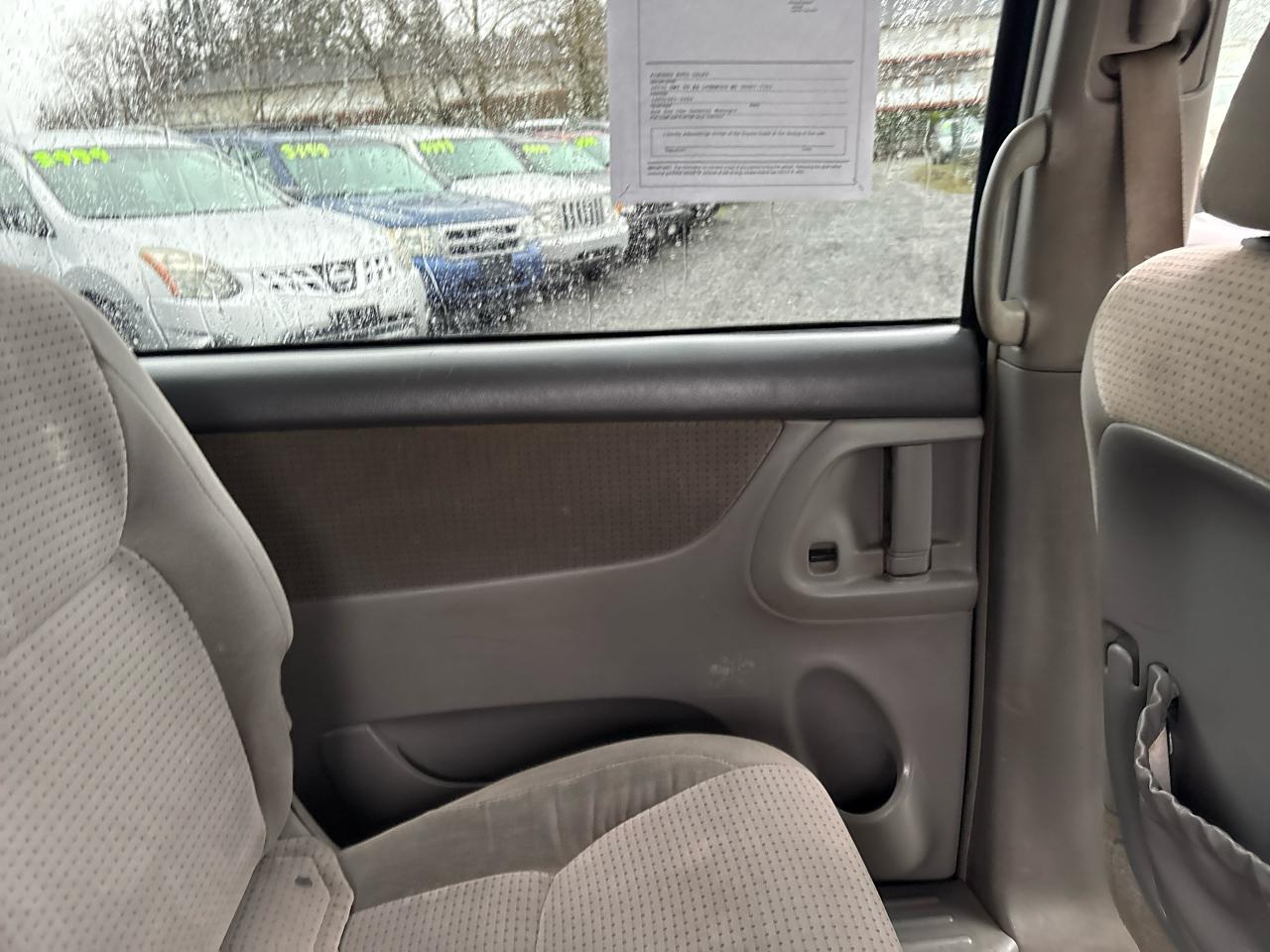 Toyota Sienna LE 7-Passenger 2006