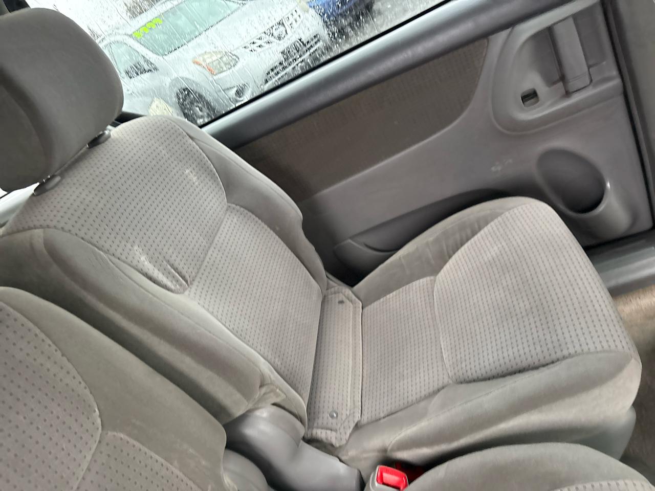 Toyota Sienna LE 7-Passenger 2006