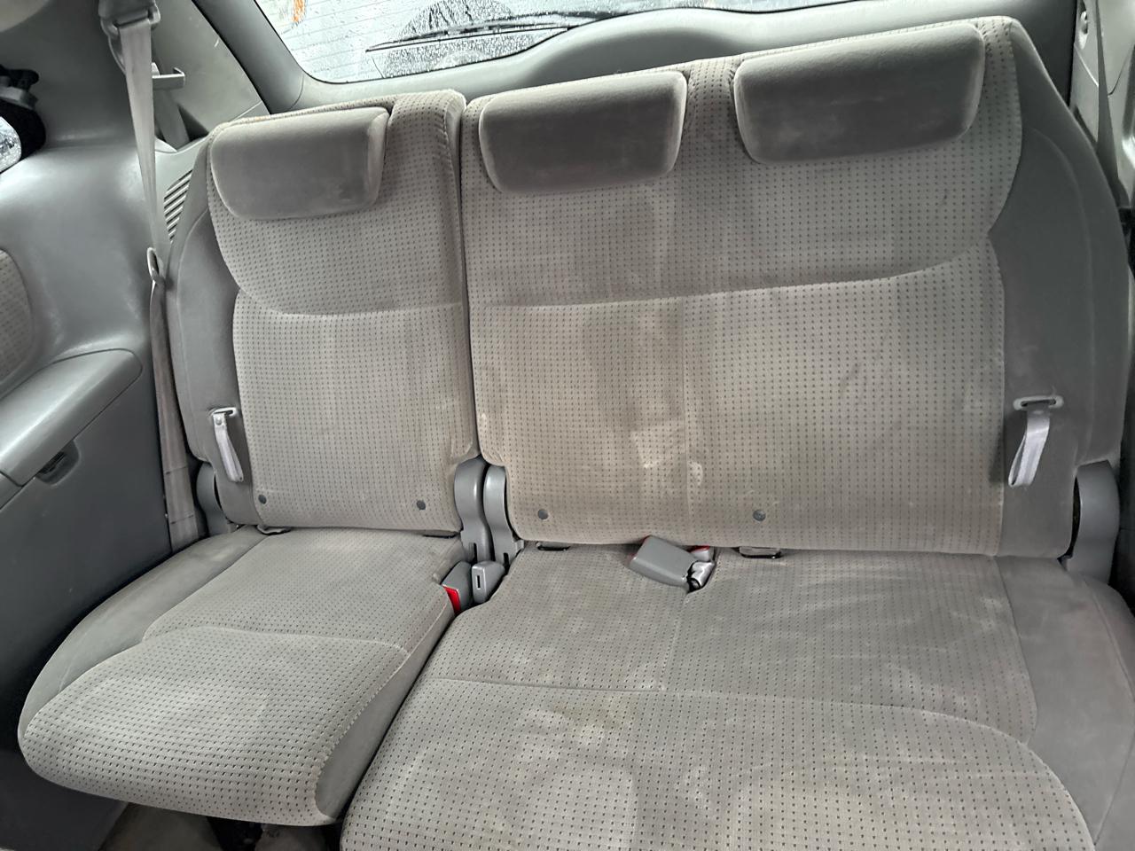 Toyota Sienna LE 7-Passenger 2006