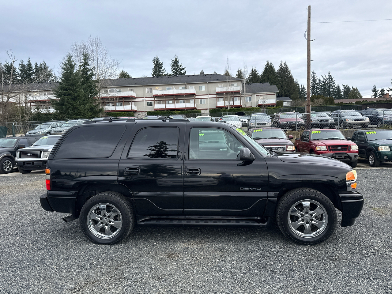 GMC Yukon Denali AWD 2006