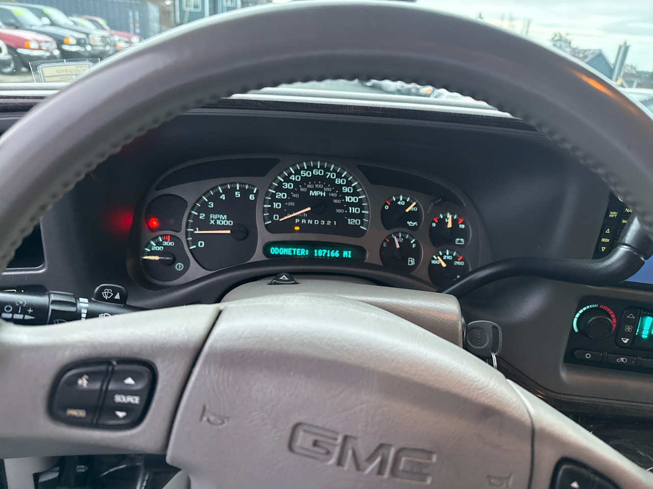 GMC Yukon Denali AWD 2006
