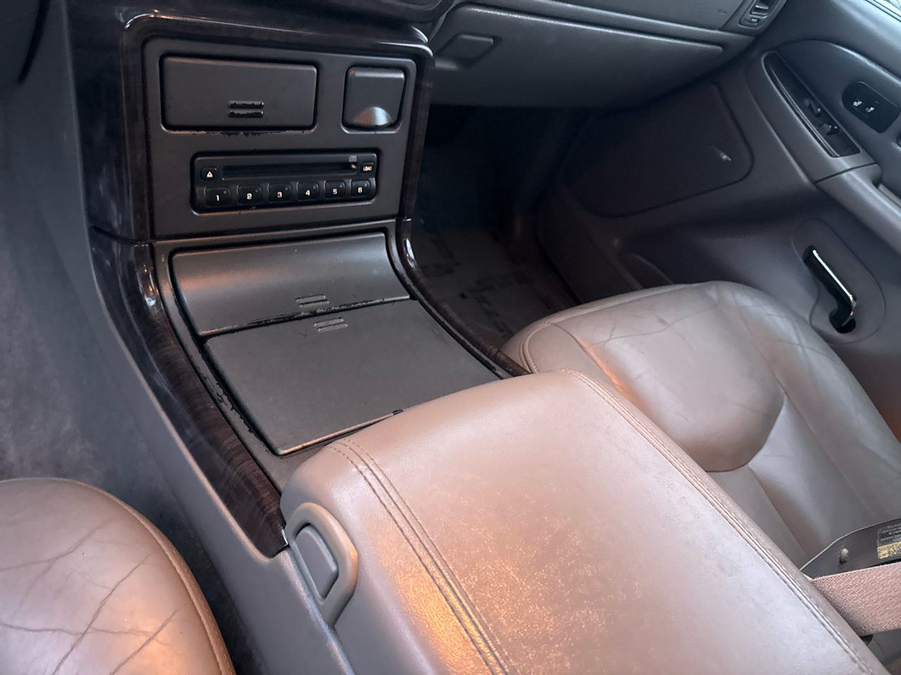 GMC Yukon Denali AWD 2006