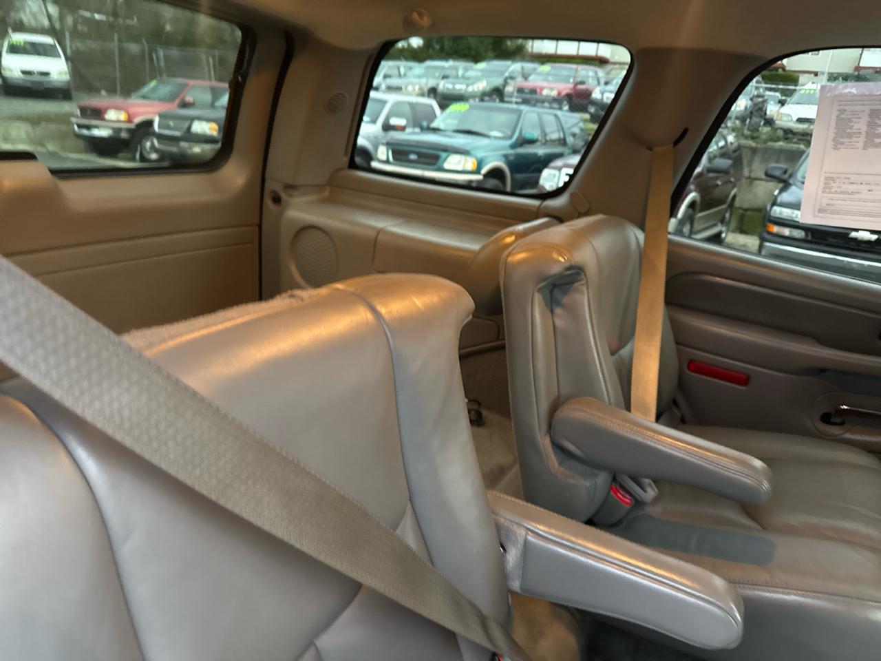 GMC Yukon Denali AWD 2006