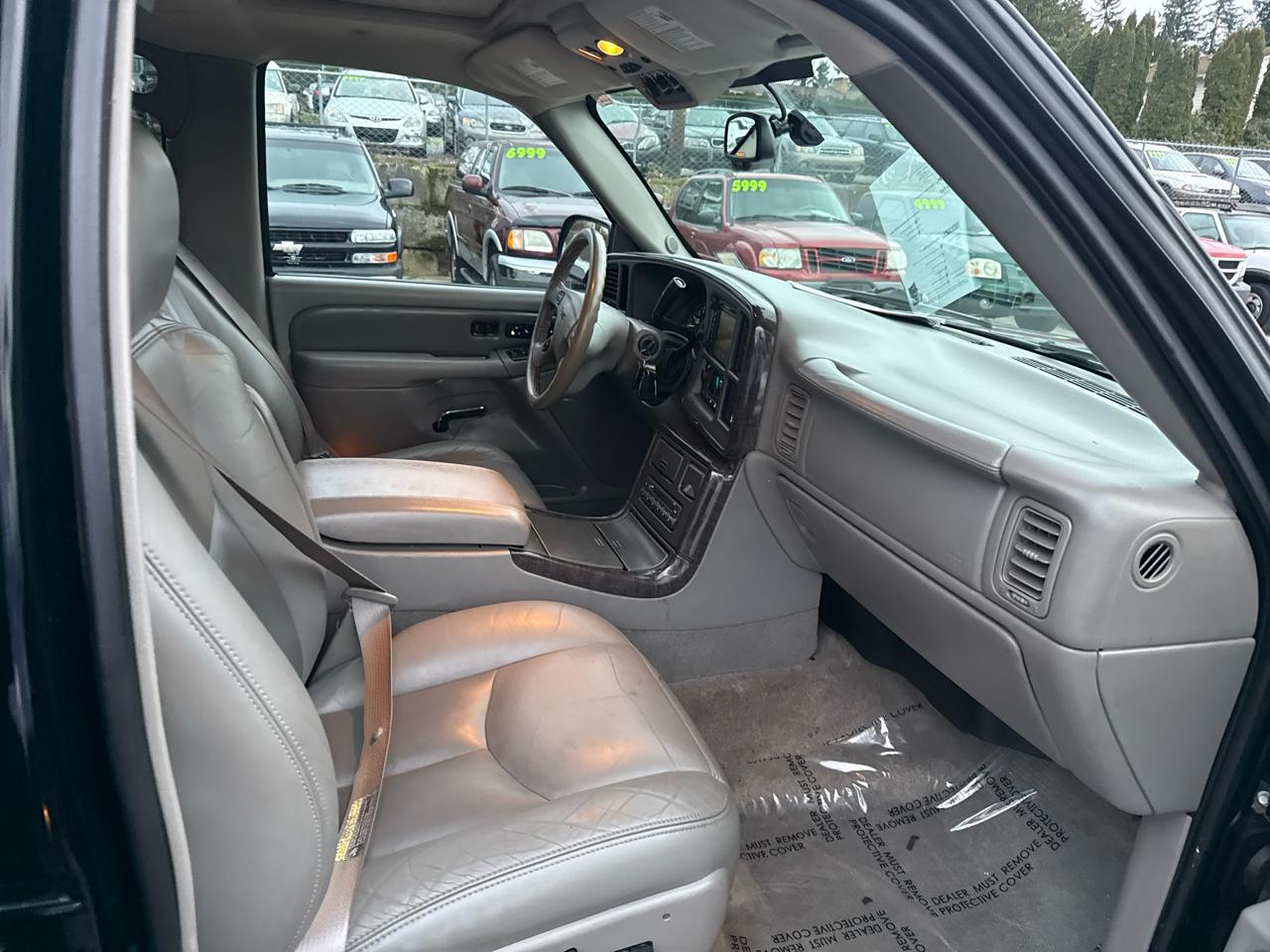 GMC Yukon Denali AWD 2006