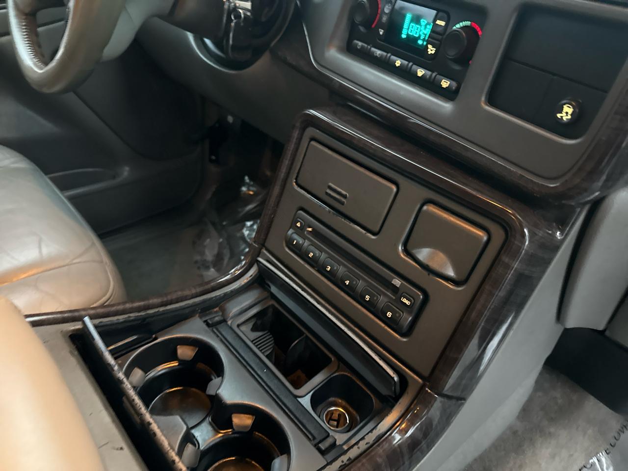 GMC Yukon Denali AWD 2006