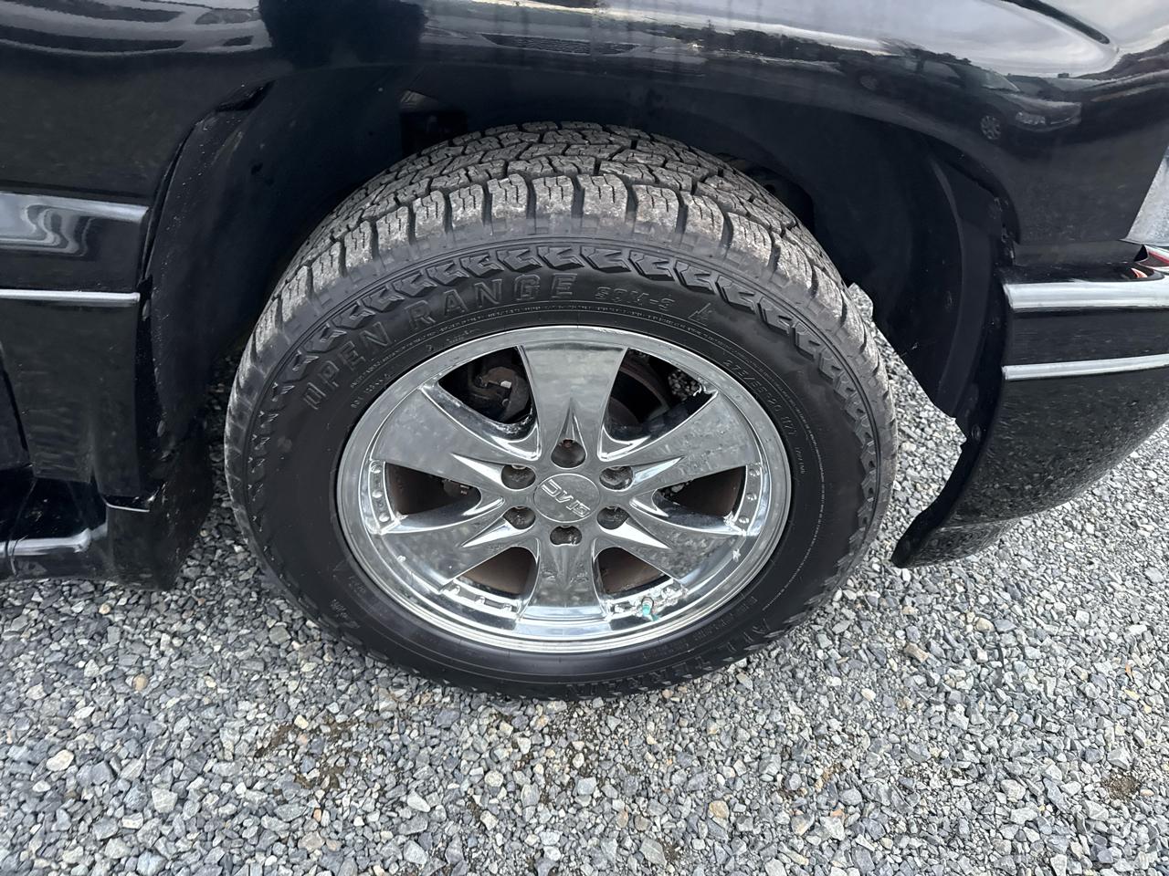 GMC Yukon Denali AWD 2006