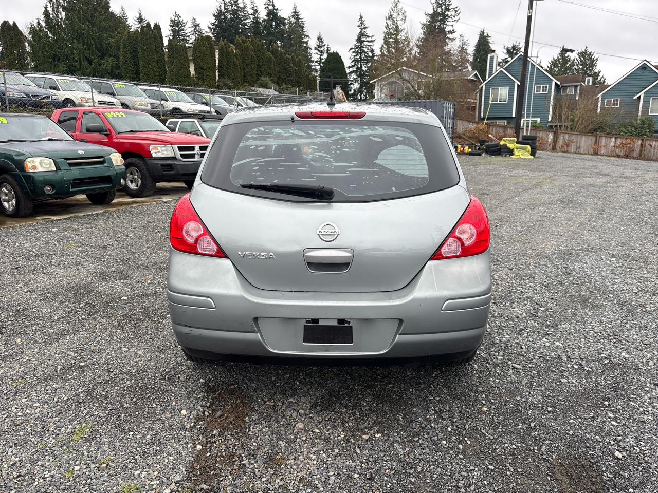 Nissan Versa 1.8 S Hatchback 2009