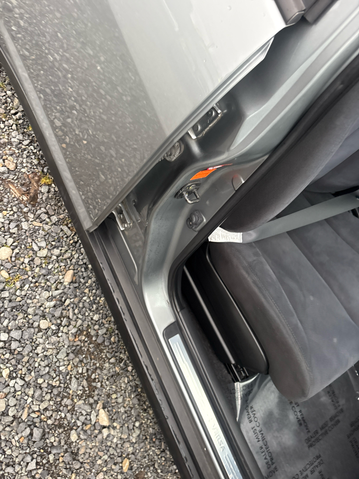 Nissan Versa 1.8 S Hatchback 2009