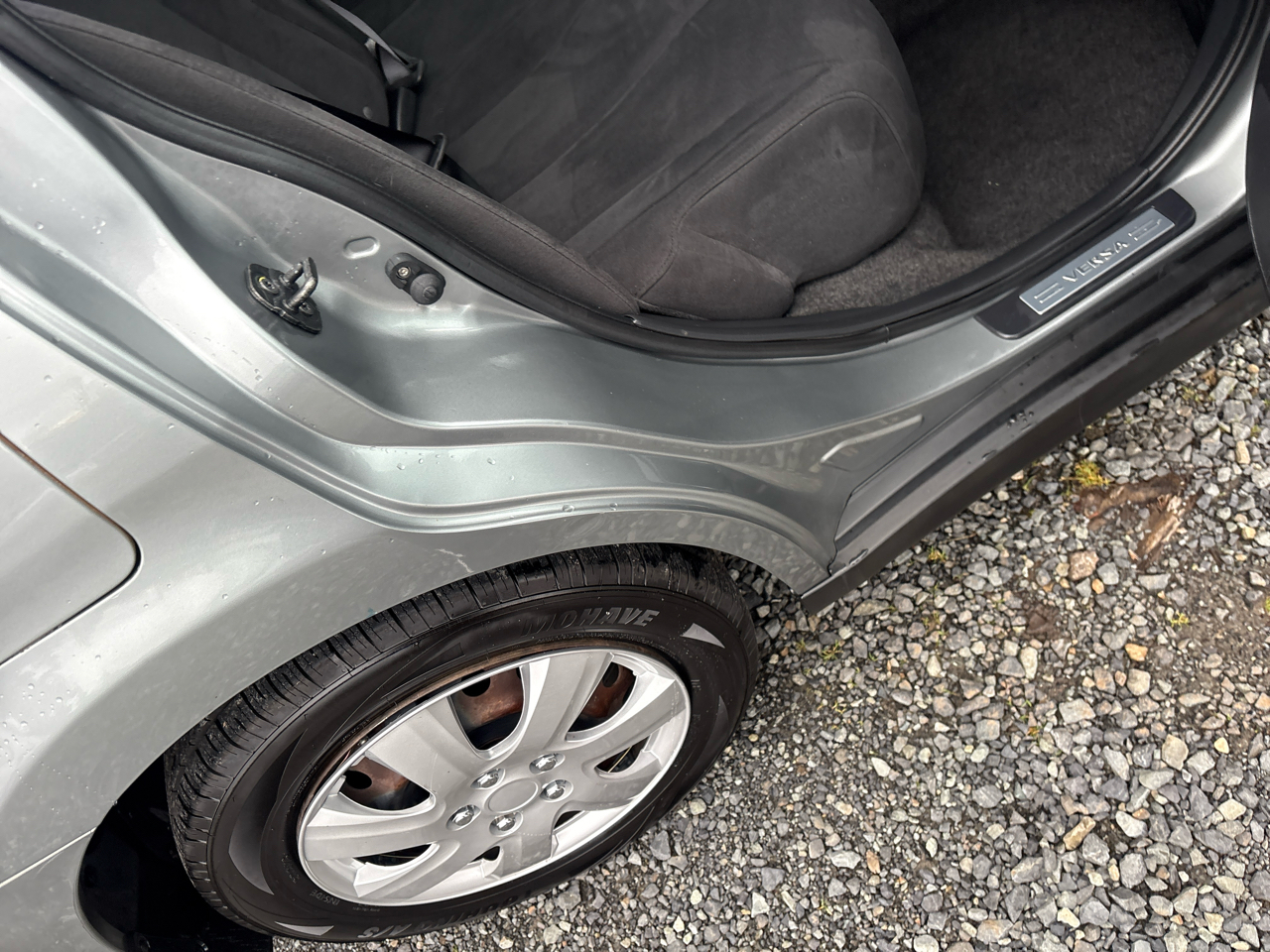 Nissan Versa 1.8 S Hatchback 2009