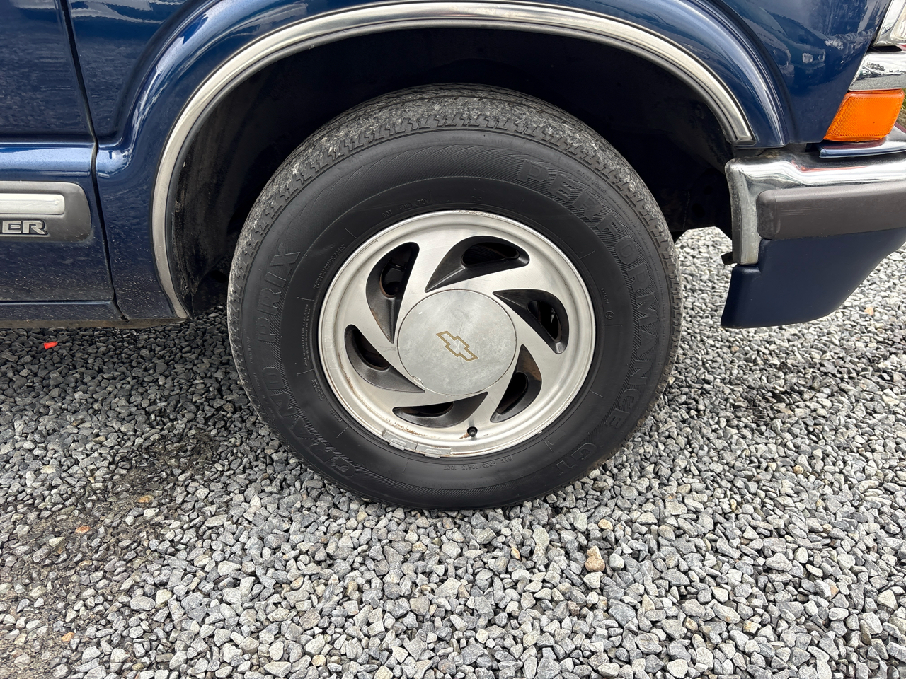 Chevrolet Blazer 4-Door 4WD 1998