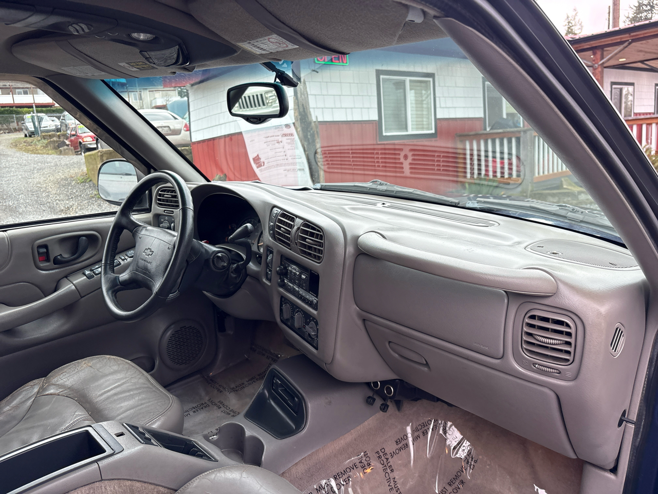 Chevrolet Blazer 4-Door 4WD 1998