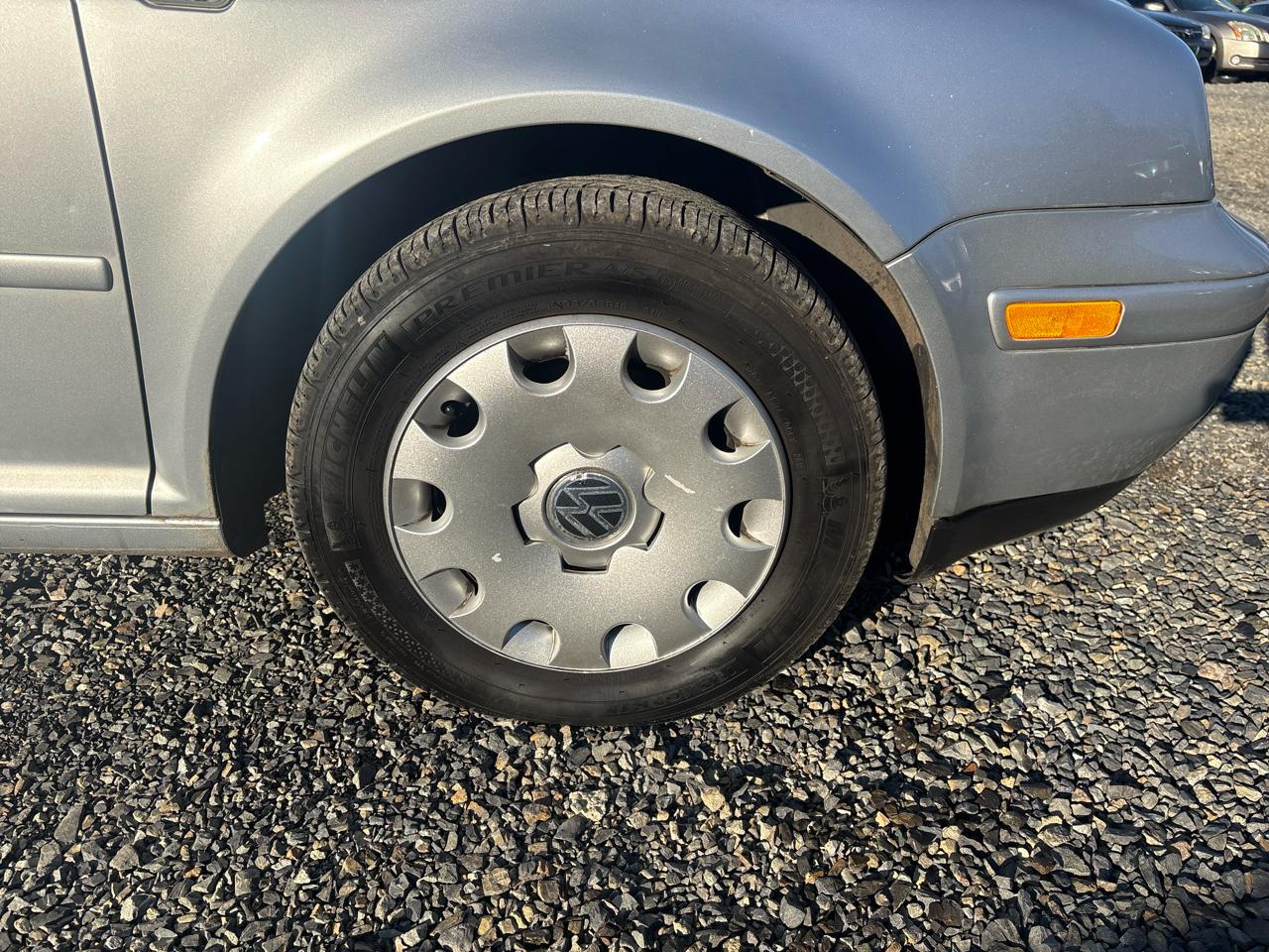 Volkswagen Golf GL 2.0 Sedan 2004