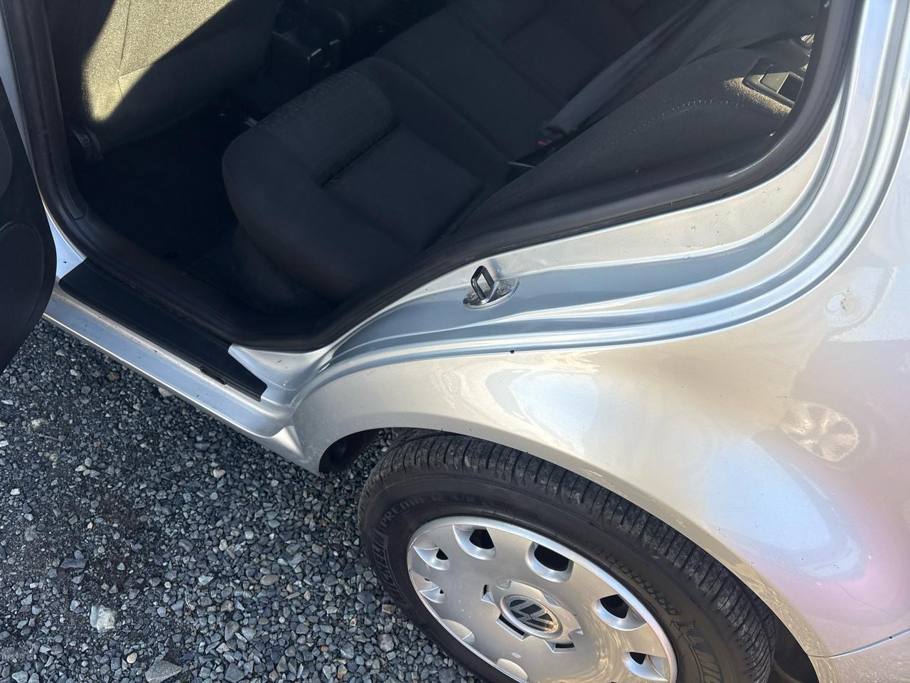 Volkswagen Golf GL 2.0 Sedan 2004