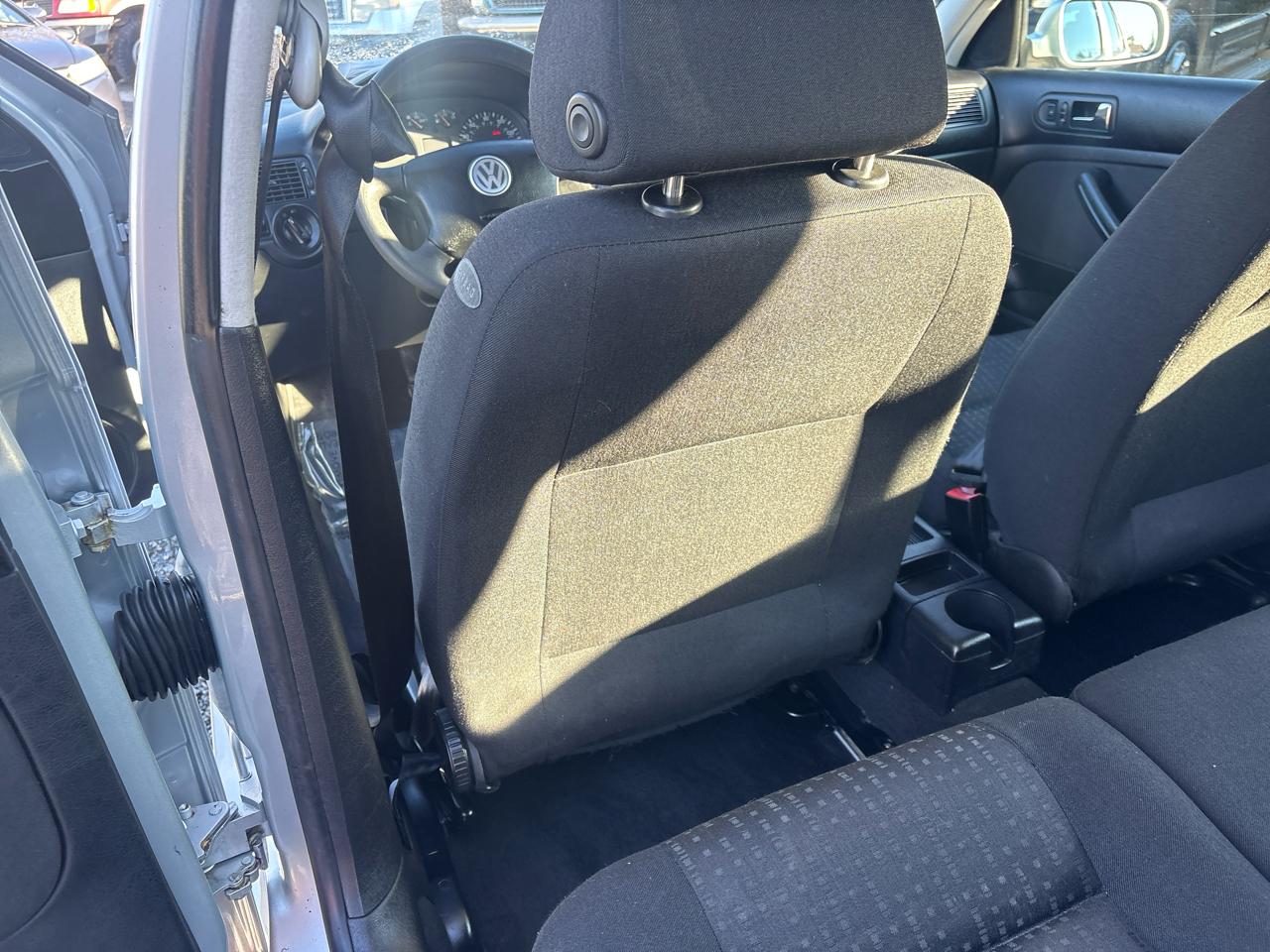 Volkswagen Golf GL 2.0 Sedan 2004