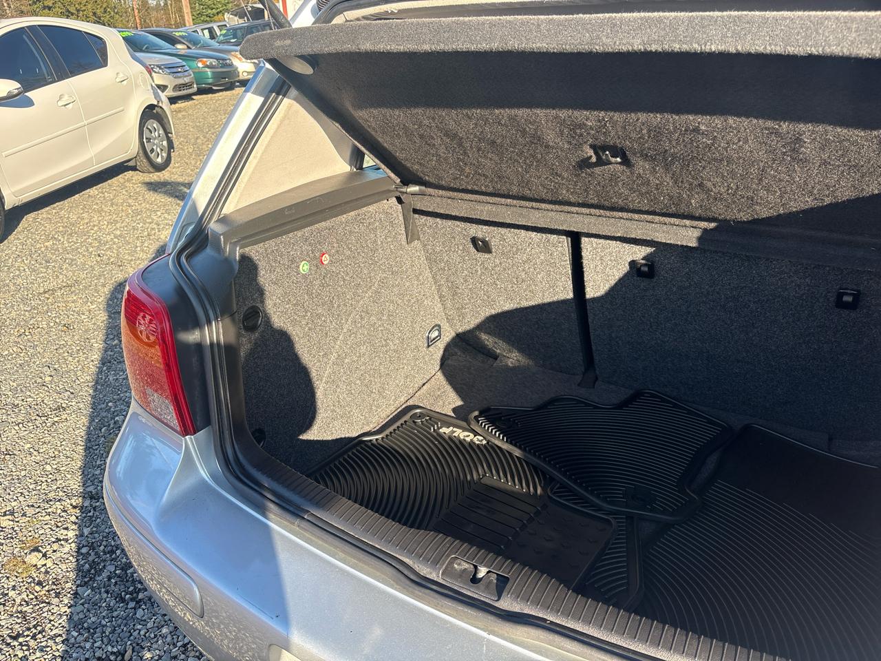 Volkswagen Golf GL 2.0 Sedan 2004