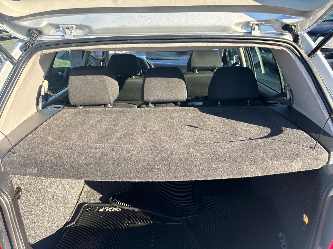 Volkswagen Golf GL 2.0 Sedan 2004