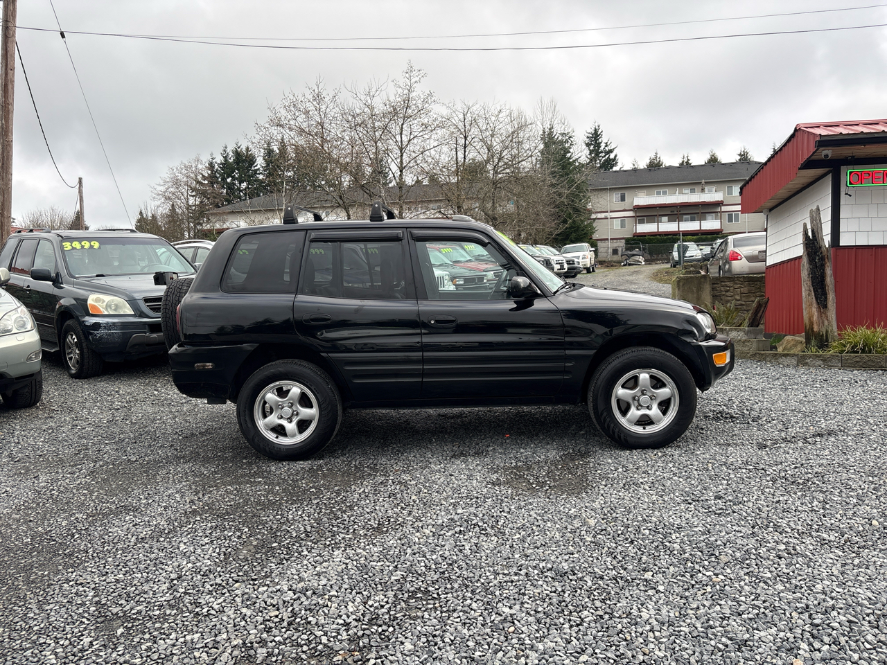 Toyota RAV4 4-Door 4WD 1999