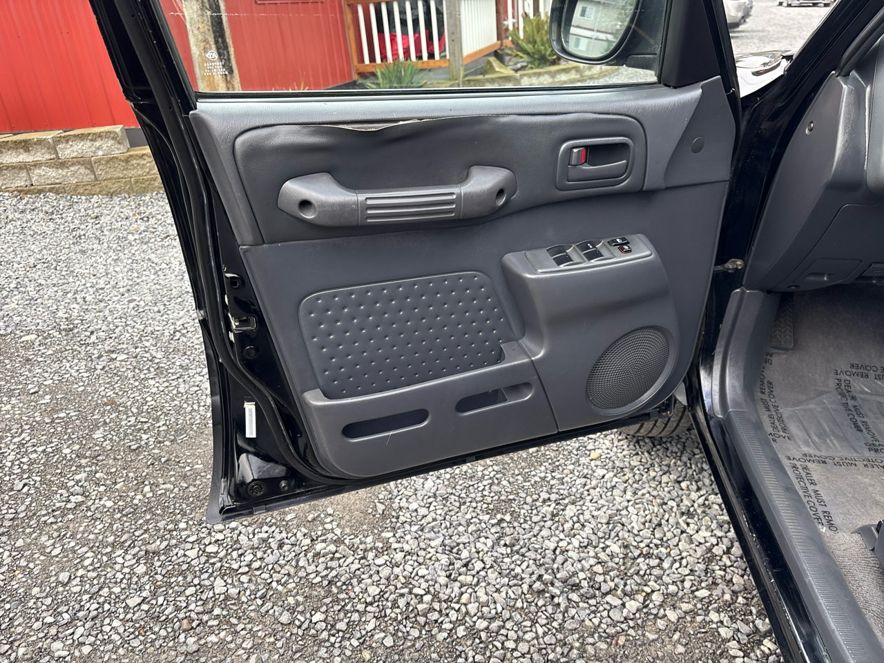 Toyota RAV4 4-Door 4WD 1999