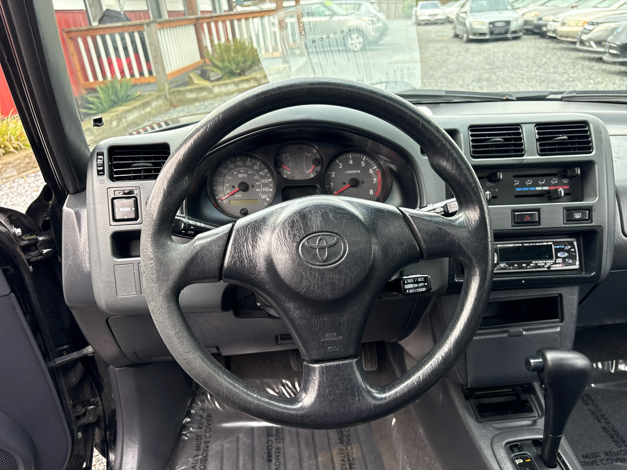 Toyota RAV4 4-Door 4WD 1999