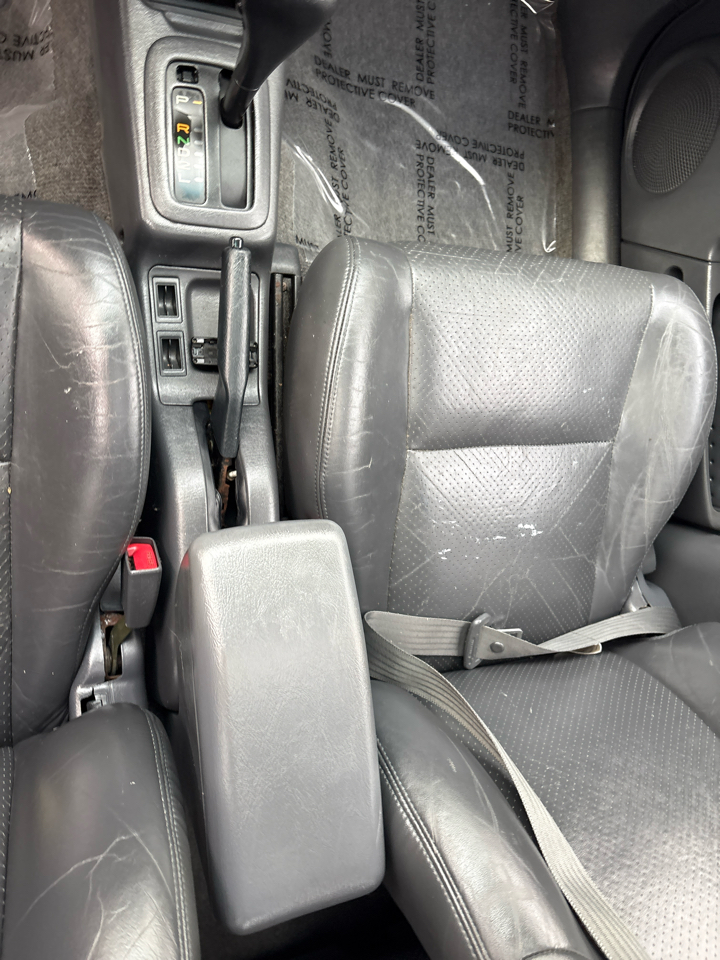 Toyota RAV4 4-Door 4WD 1999