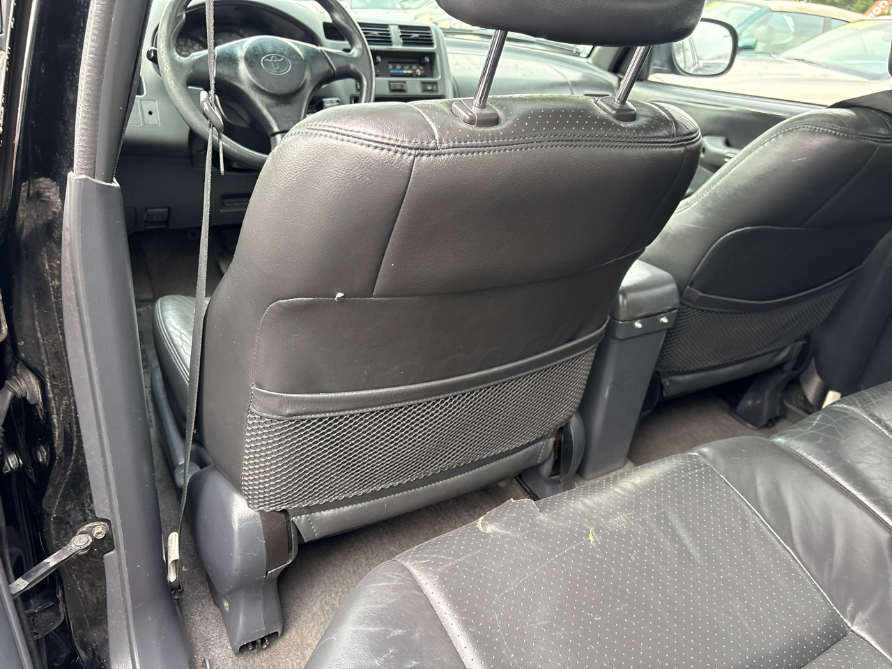 Toyota RAV4 4-Door 4WD 1999