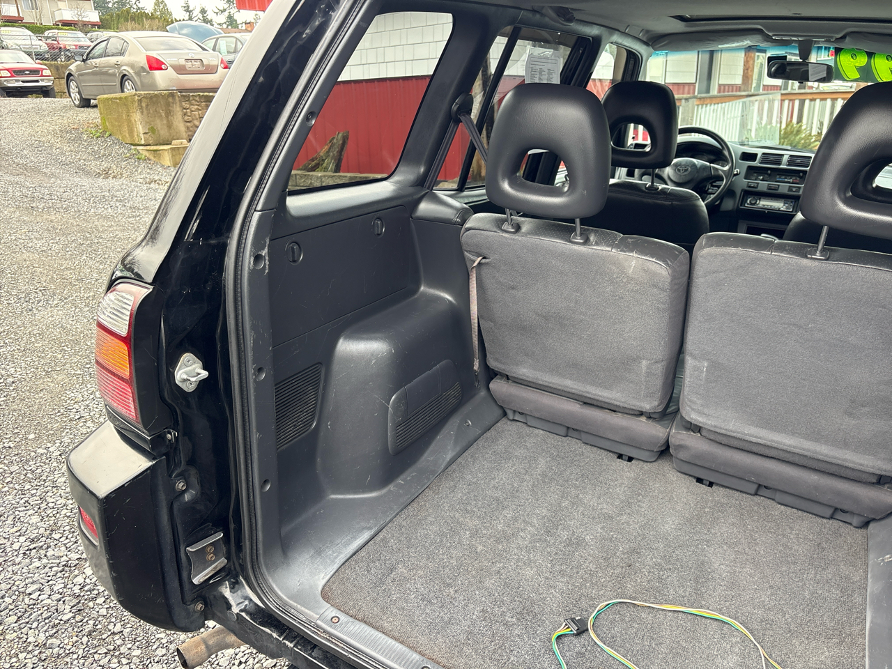 Toyota RAV4 4-Door 4WD 1999