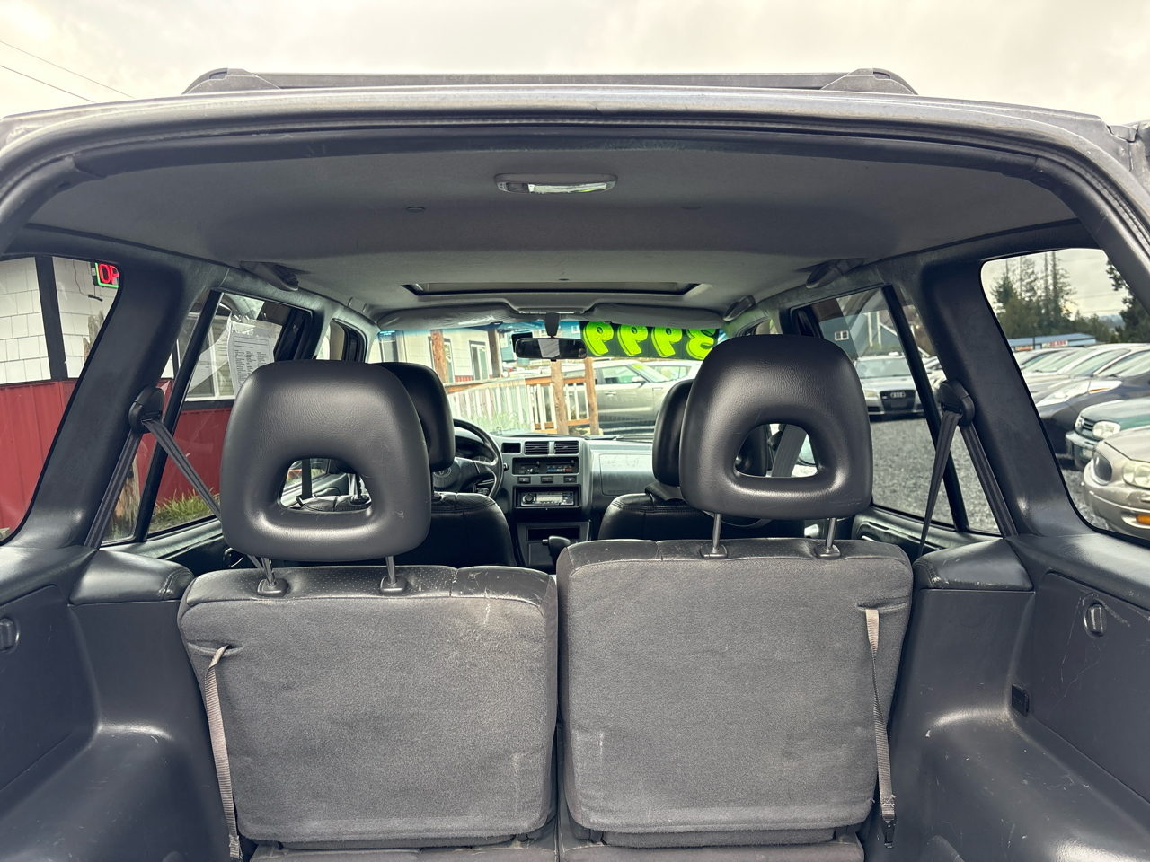 Toyota RAV4 4-Door 4WD 1999