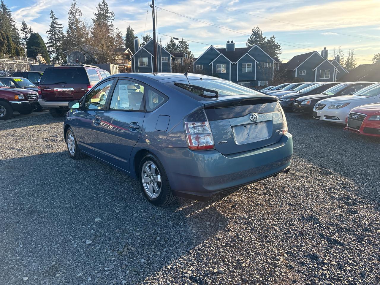 Toyota Prius 4-Door Liftback 2004