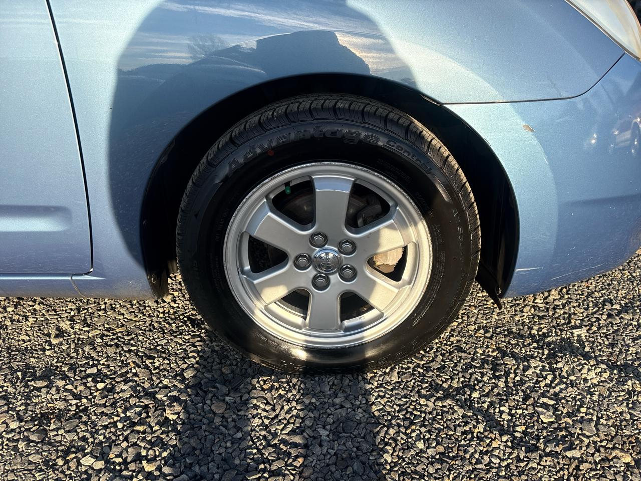 Toyota Prius 4-Door Liftback 2004