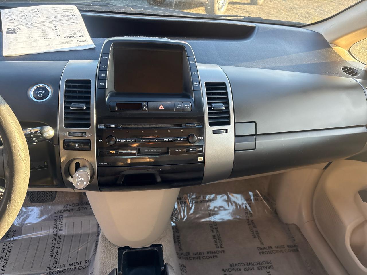 Toyota Prius 4-Door Liftback 2004