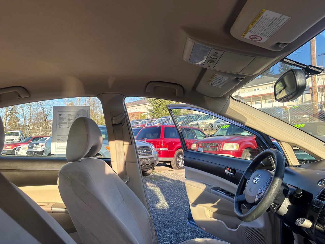 Toyota Prius 4-Door Liftback 2004