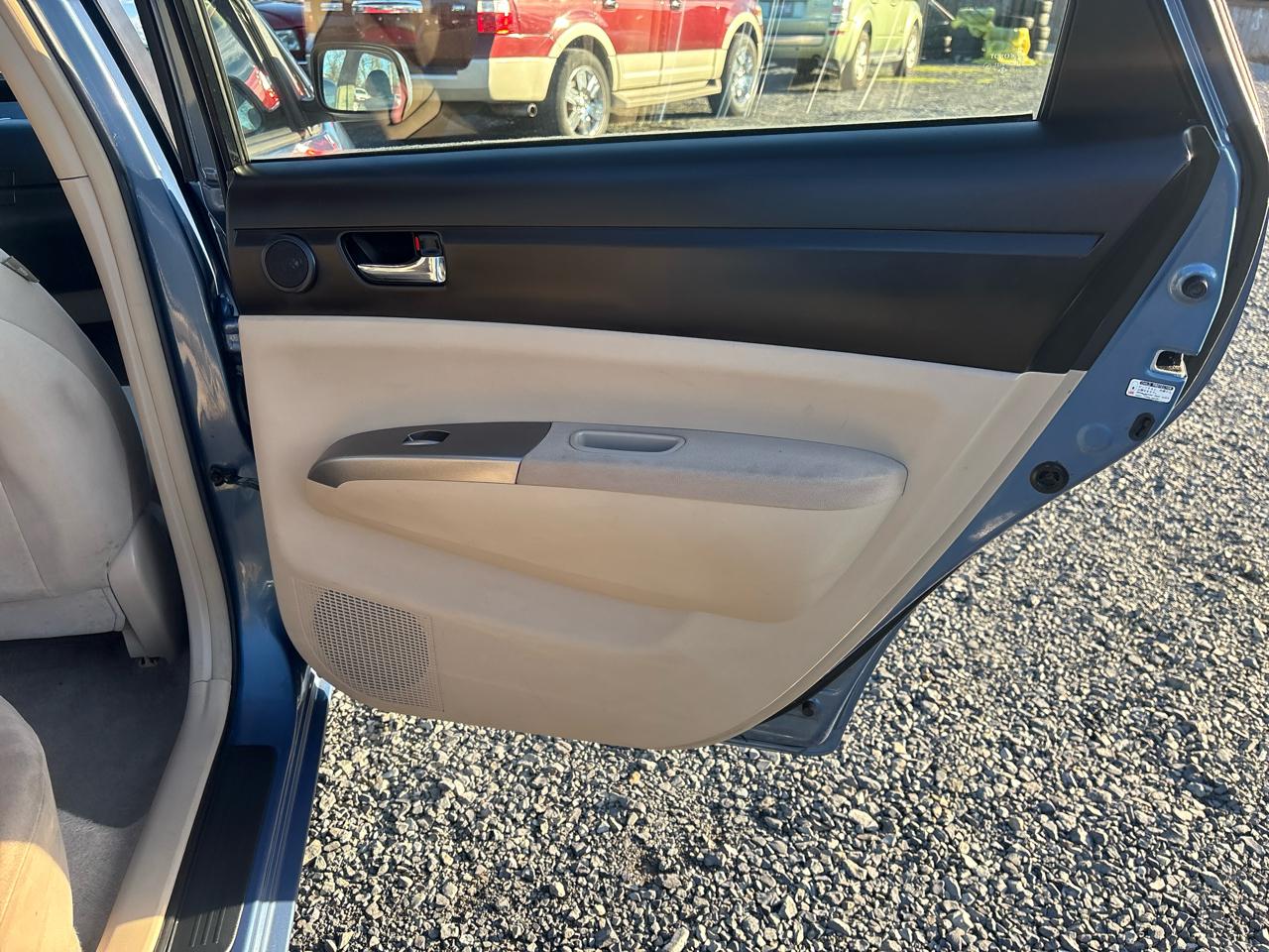 Toyota Prius 4-Door Liftback 2004