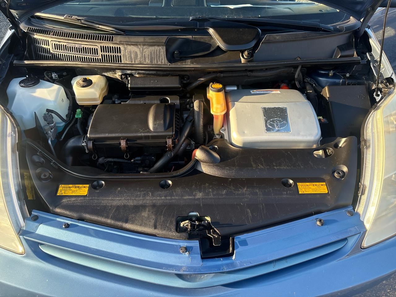 Toyota Prius 4-Door Liftback 2004