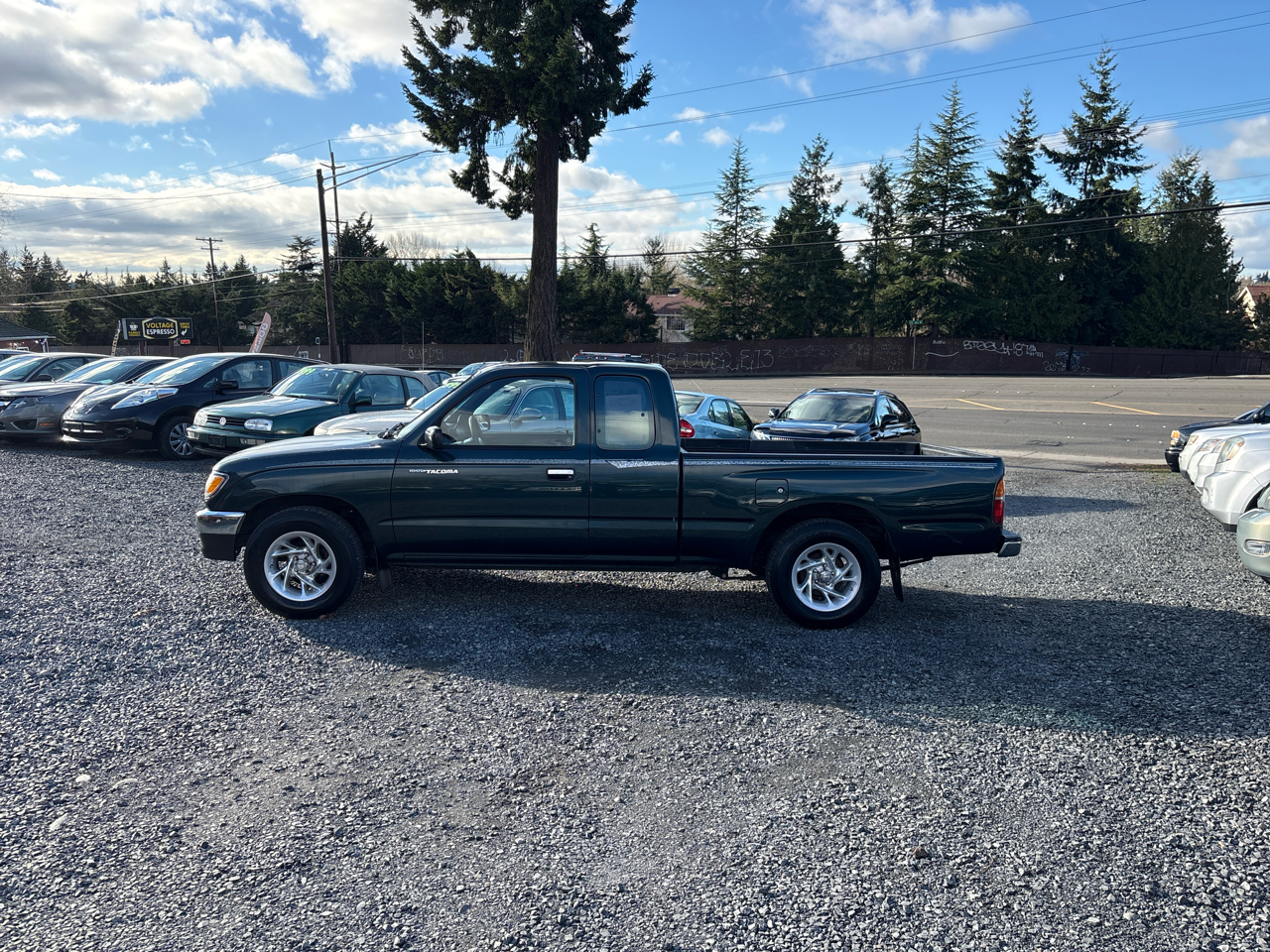 Toyota Tacoma Xtracab 2WD 1996