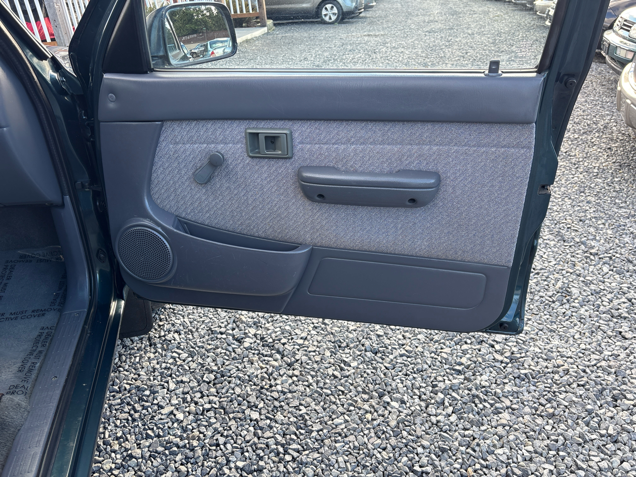 Toyota Tacoma Xtracab 2WD 1996