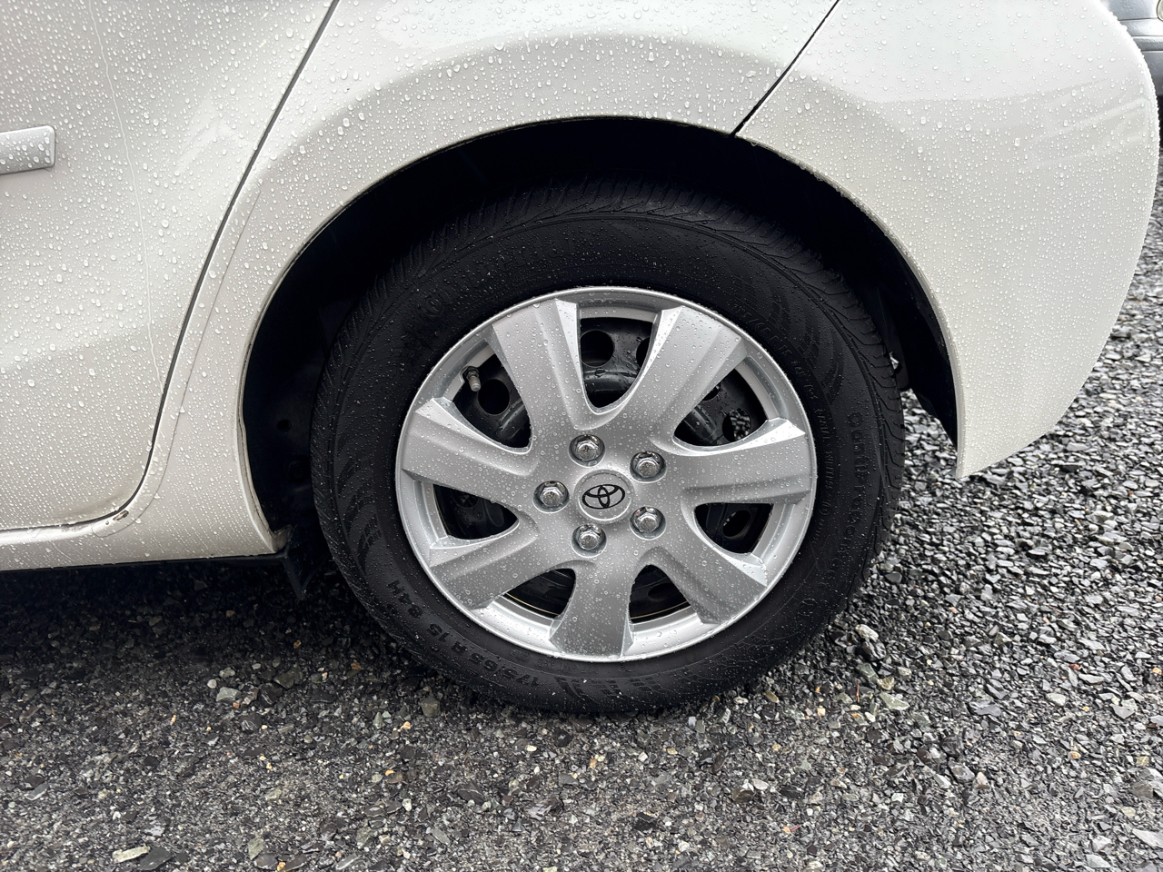 Toyota Prius c One 2012