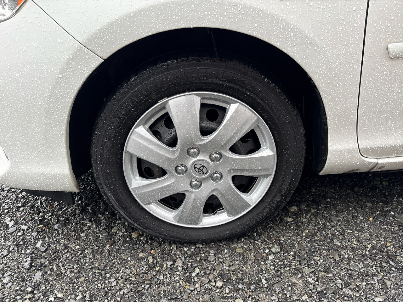 Toyota Prius c One 2012