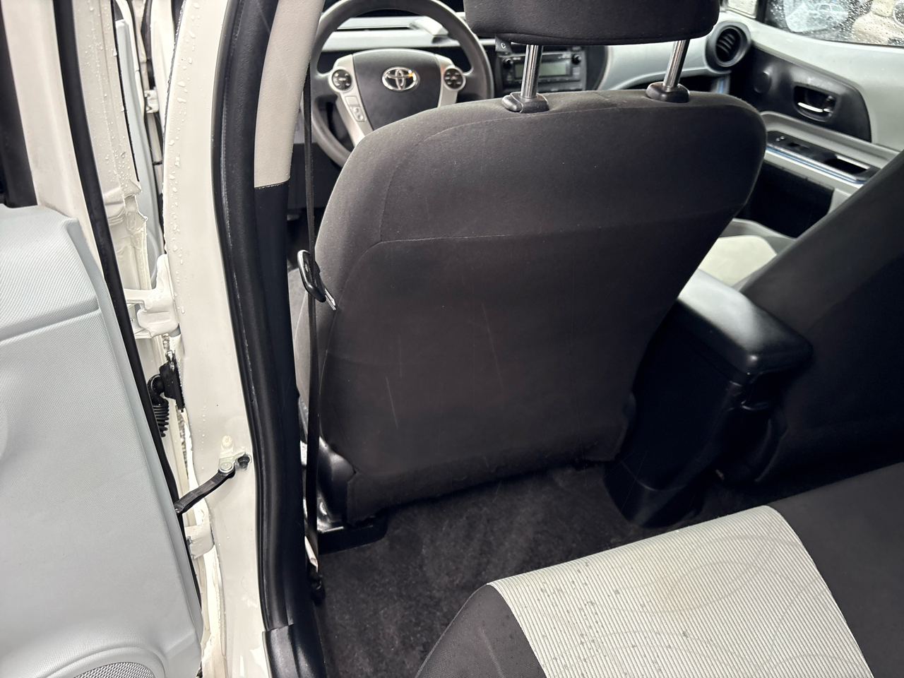 Toyota Prius c One 2012