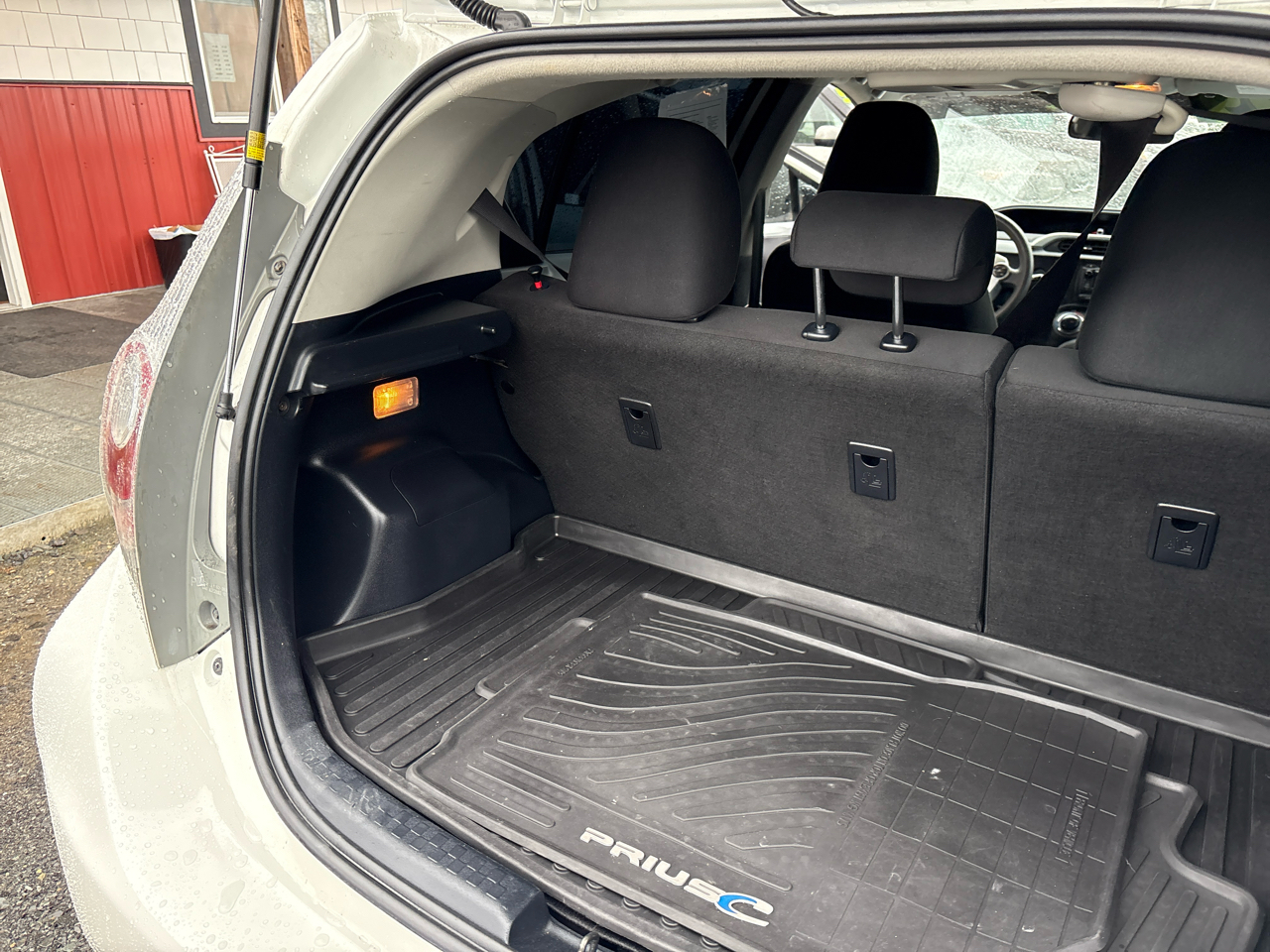 Toyota Prius c One 2012