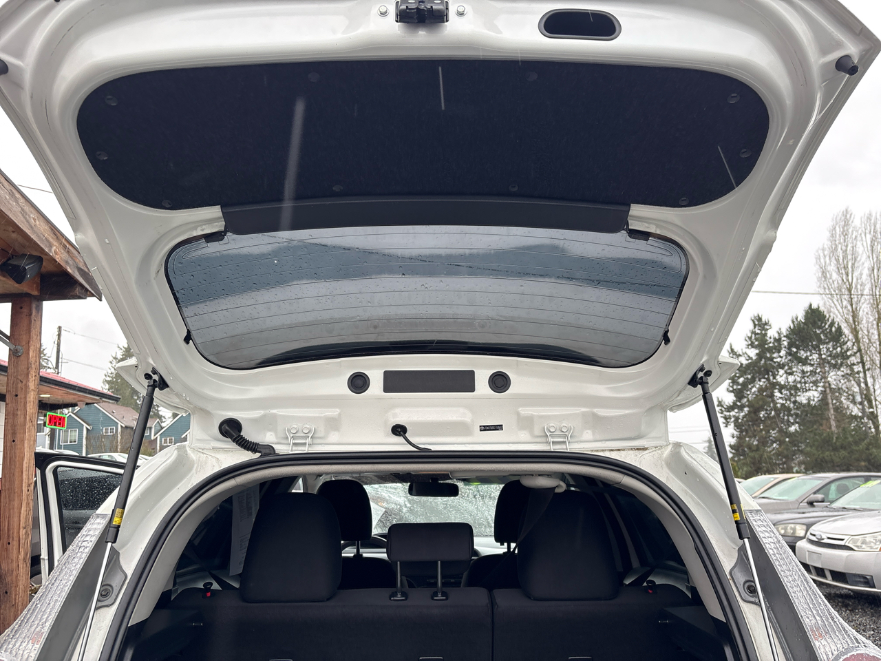 Toyota Prius c One 2012