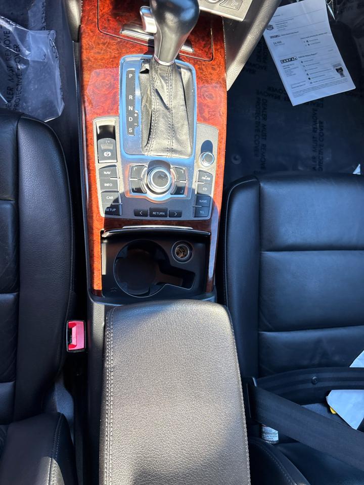 Audi A6 3.2 with Tiptronic 2005