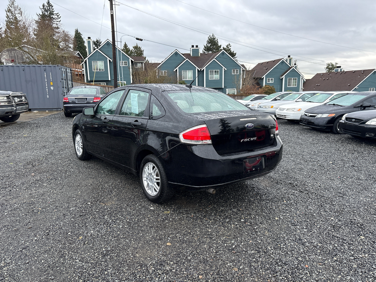 Ford Focus SE Sedan 2011