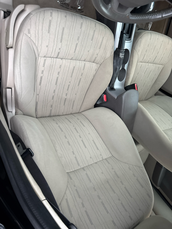 Ford Focus SE Sedan 2011