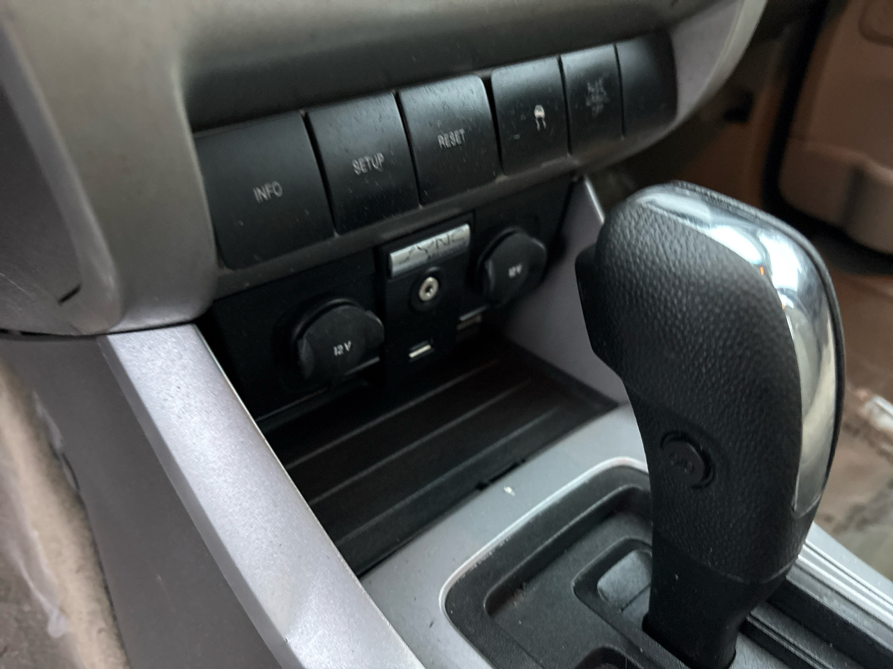 Ford Focus SE Sedan 2011